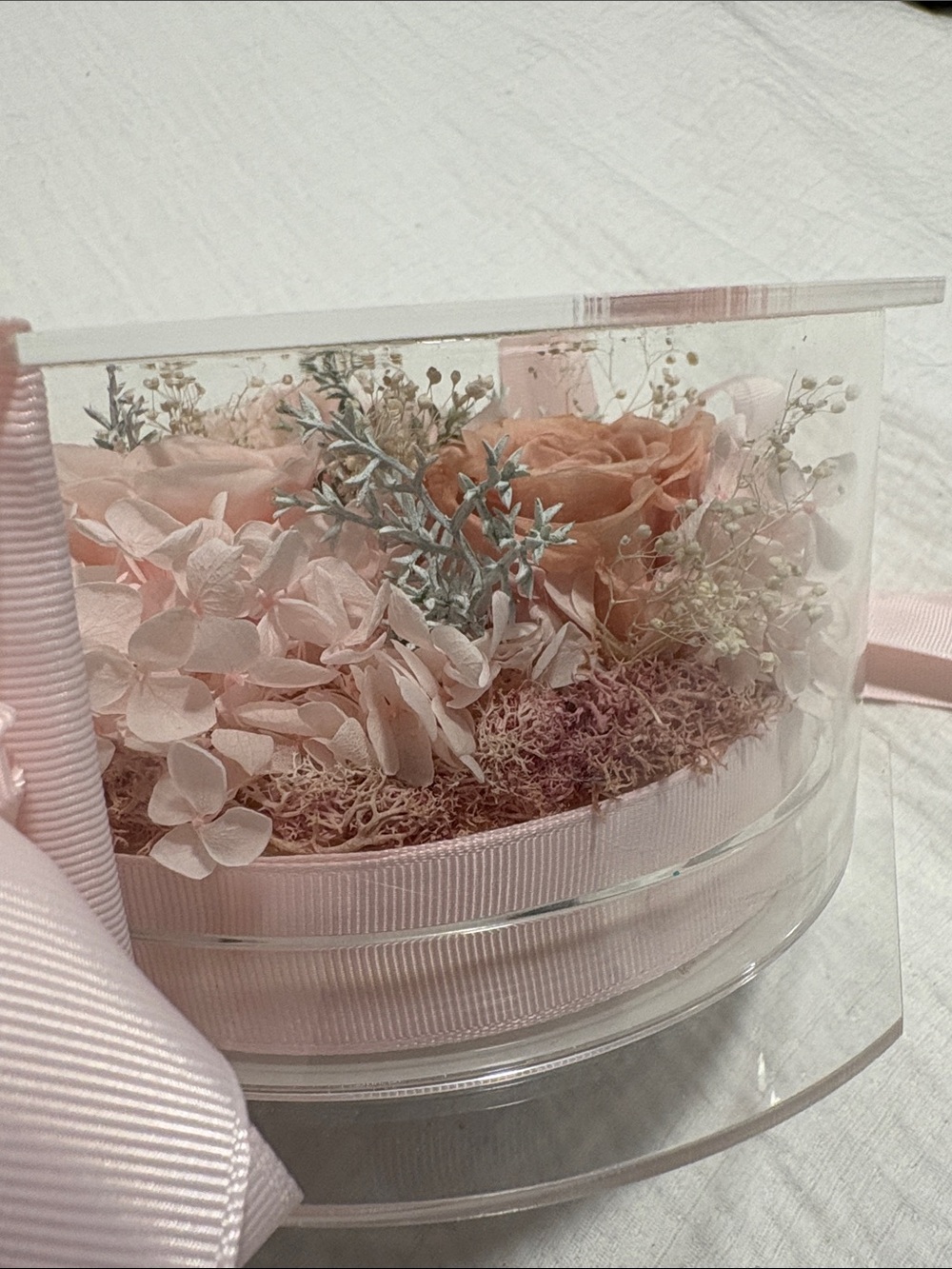 Beautiful Preserved Roses Arrangement - Picture 4 of 4